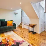 Host & Stay - Millers Coach House