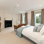 Hexham House Penthouse Apartment Seven