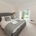 Beautiful Grade II Listed Apartments Sleeping 20