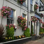 The County Hotel