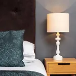 George Hotel