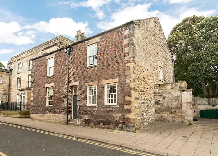 Hexham House Penthouse Apartment Seven