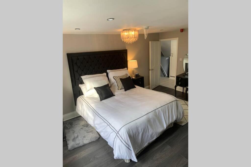 Town Centre, Market Place View Apartment Hexham