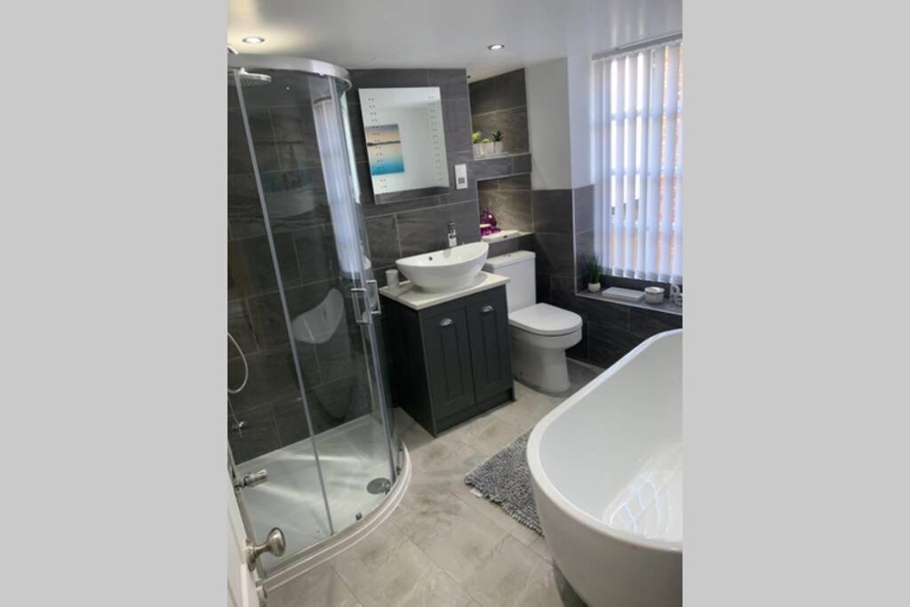 Town Centre, Market Place View Apartment *