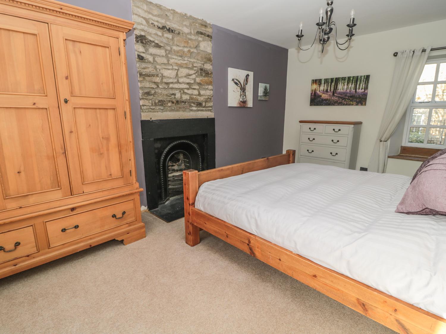 Holiday home Hare & Hounds House *