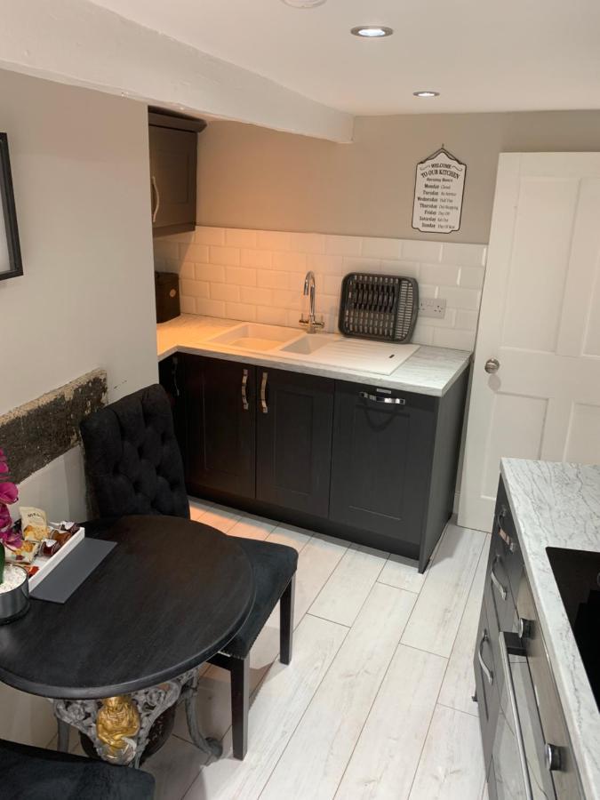 Town Centre, Market Place View Apartment