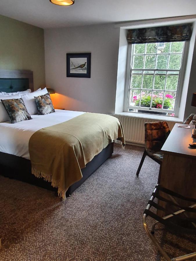 Inn The Coach And Horses 2*