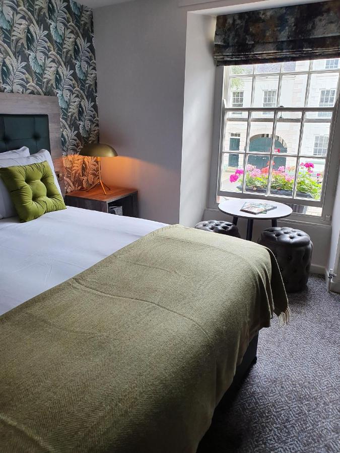 Inn The Coach And Horses