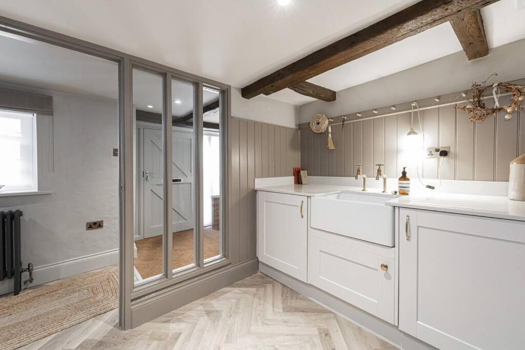 Farriers Cottage-tranquil Haven, Location! Holiday home *