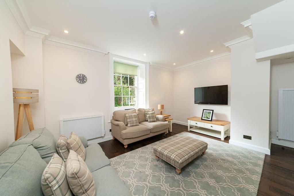 Beautiful Grade Ii Listed Sleeping 20 Hexham