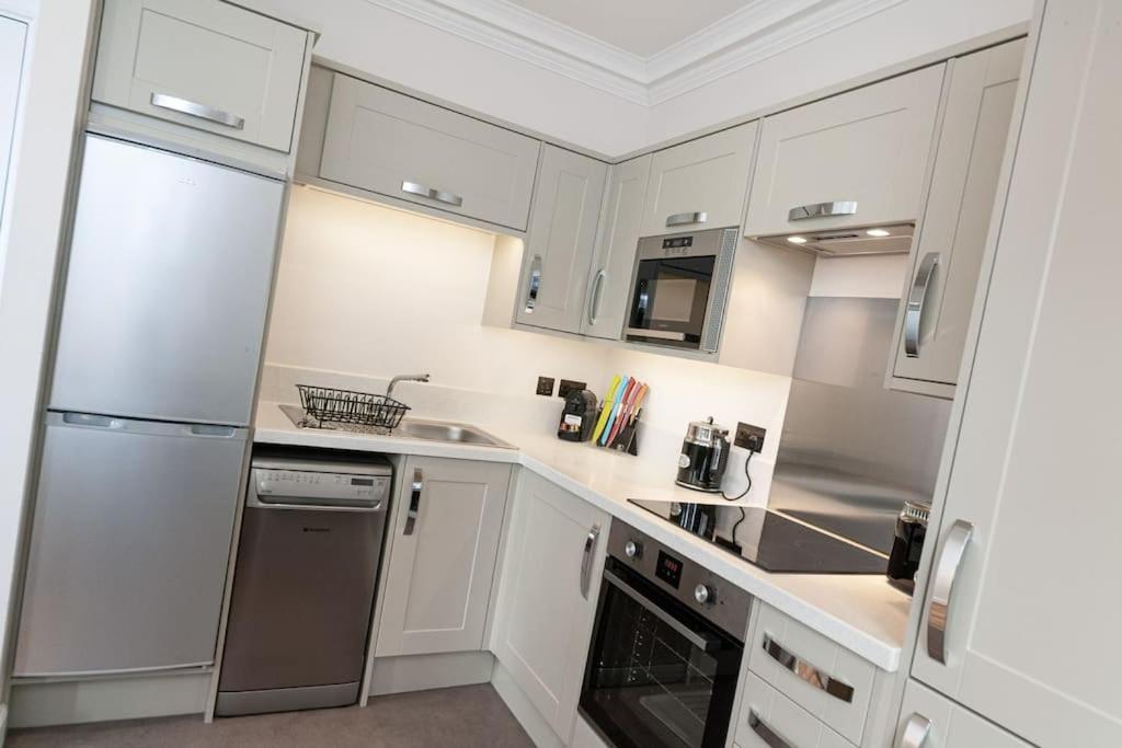 Beautiful Grade Ii Listed Sleeping 20