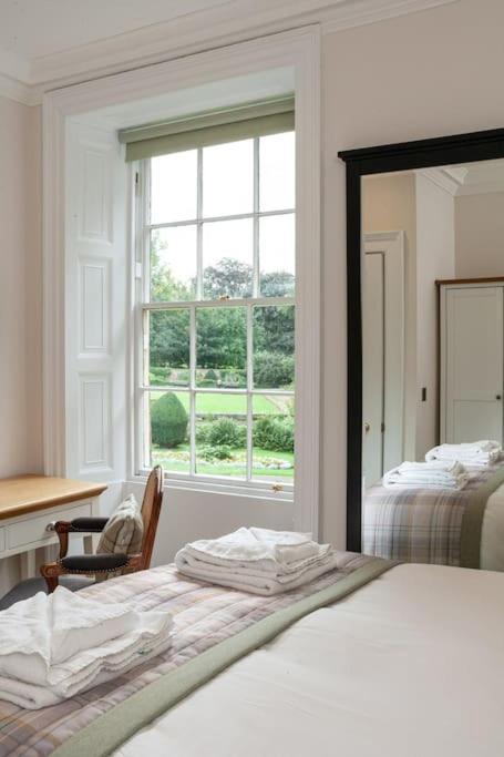 Beautiful Grade Ii Listed Sleeping 20 Holiday home Hexham