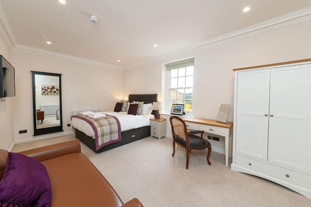 Beautiful Grade Ii Listed Sleeping 20 Holiday home Hexham