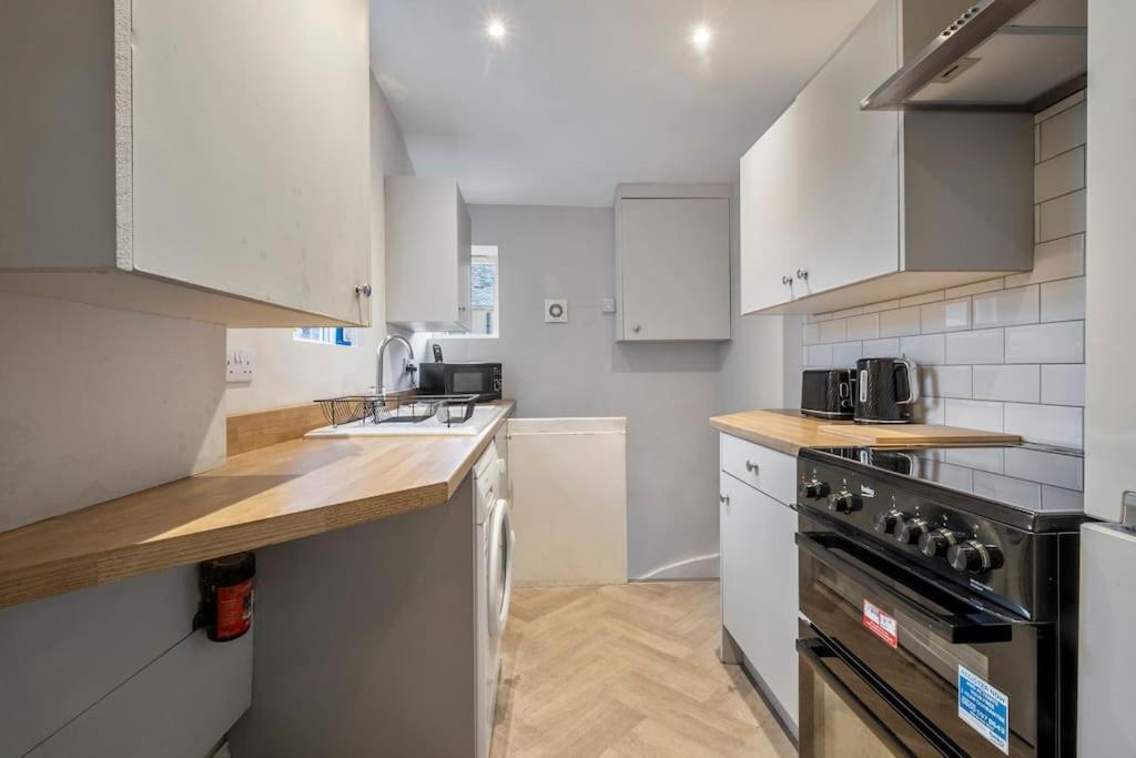 Apartment Beautiful With Parking Hexham