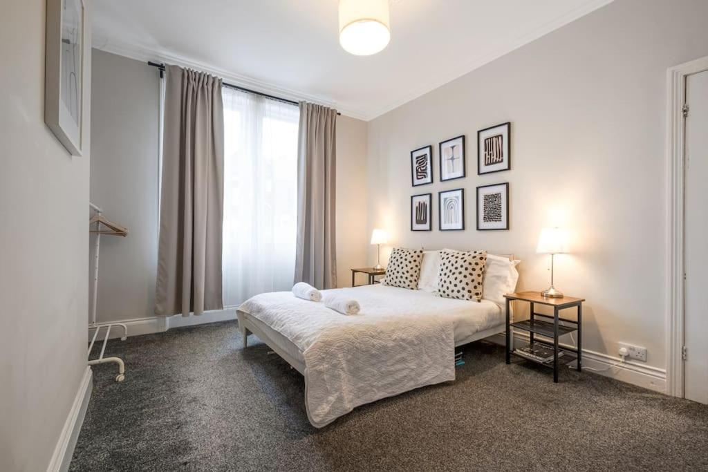 Beautiful With Parking Apartment