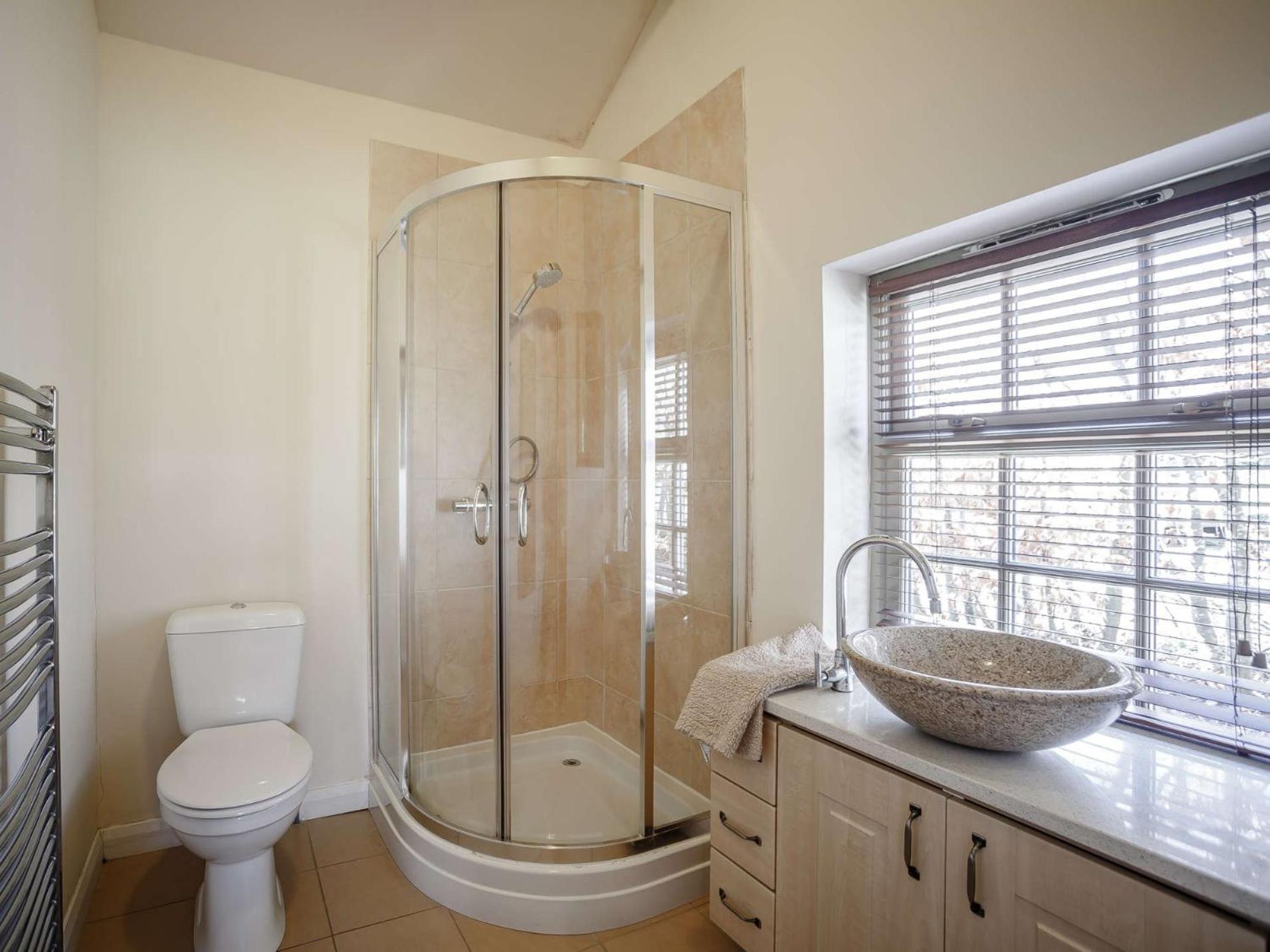 1 Bed In 82473