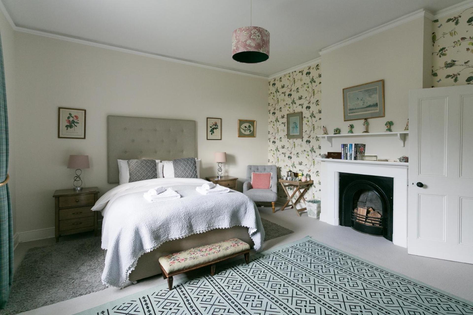 On The Hill - The Coach House *