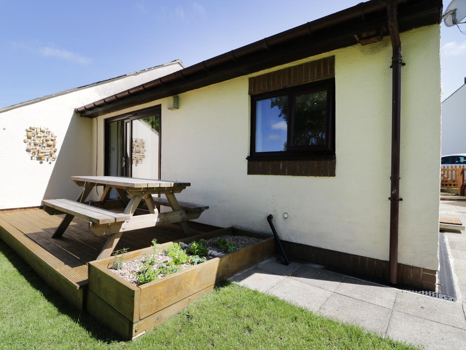 Holiday home Buttercup *