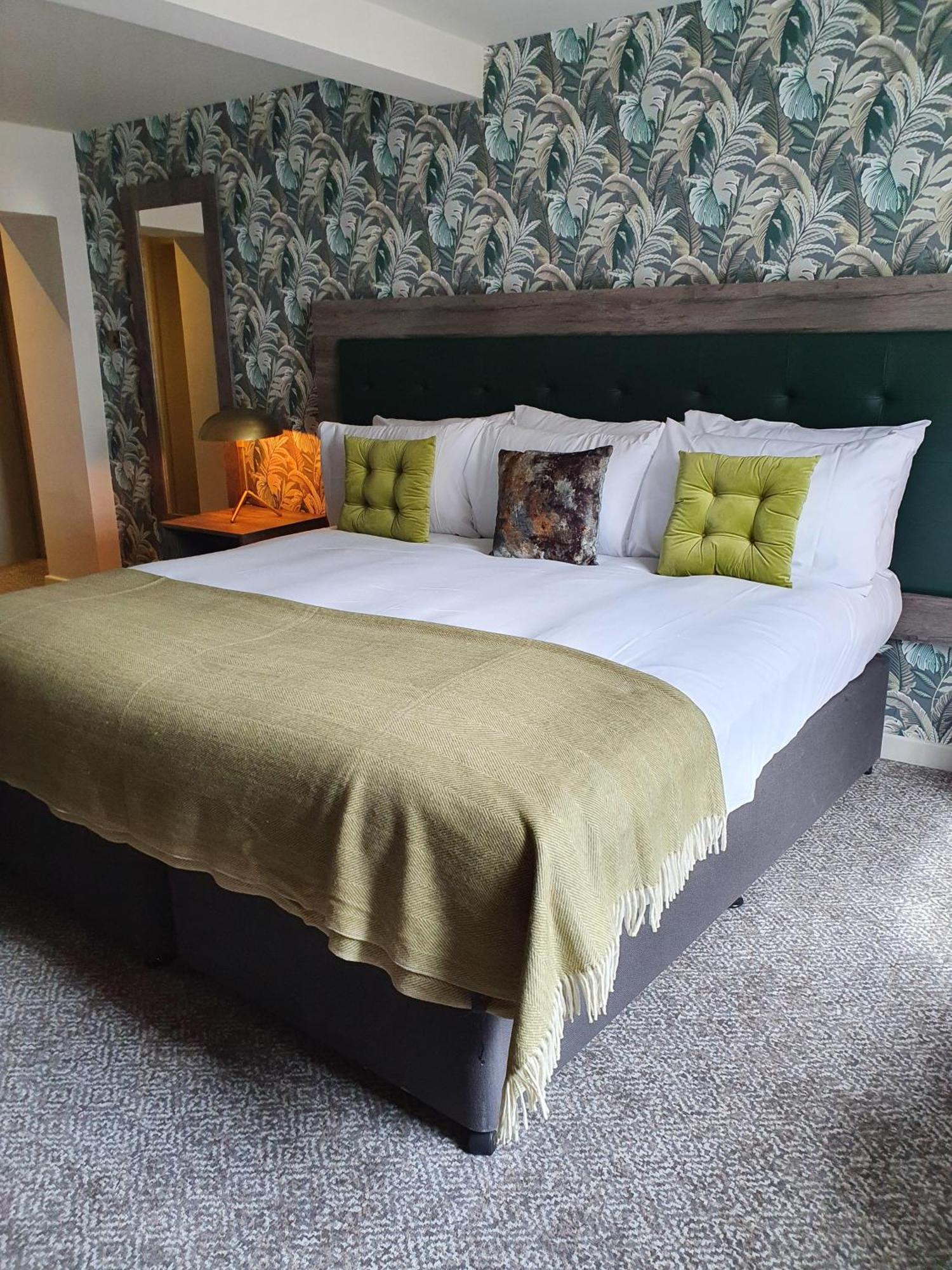 Inn The Coach And Horses