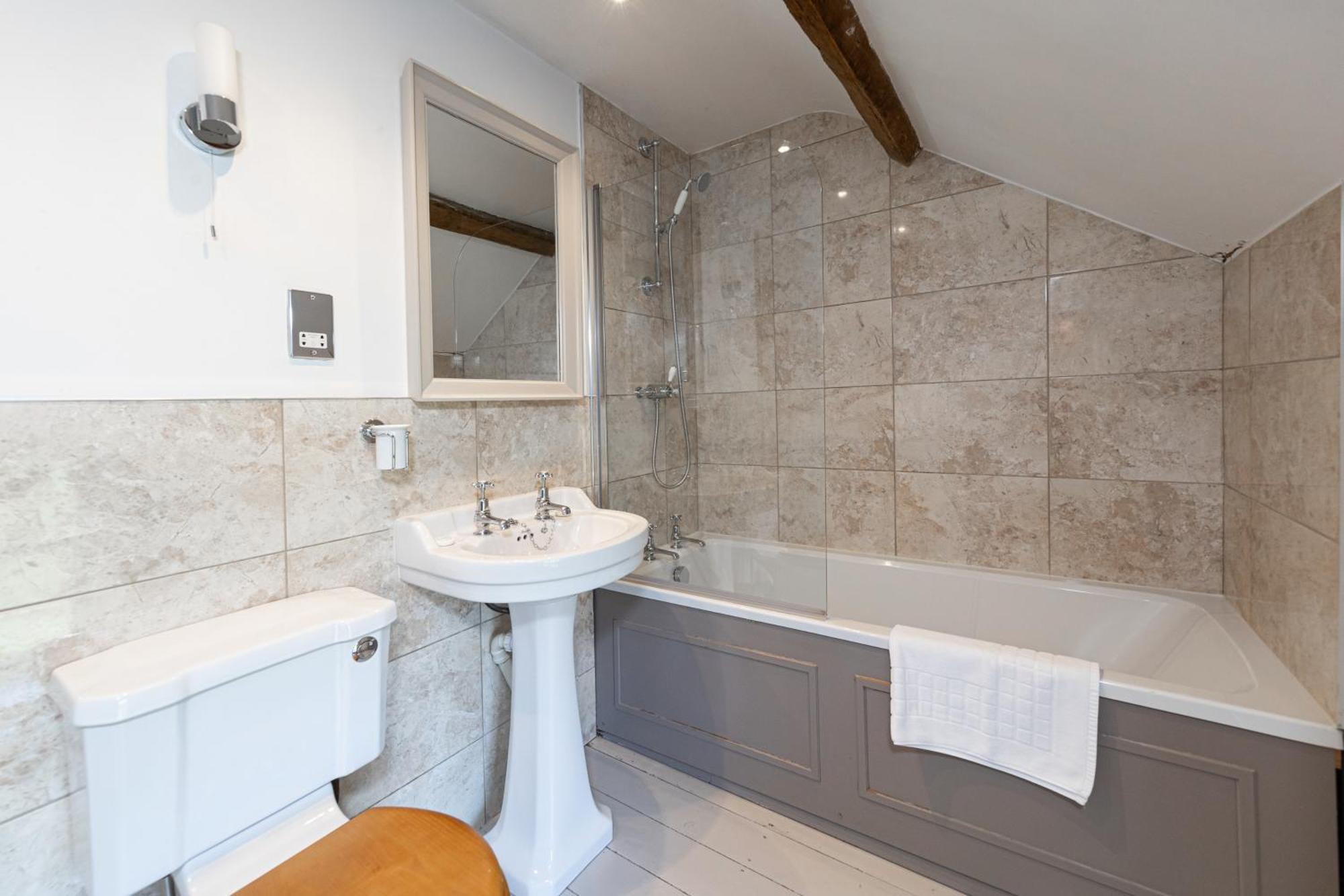 Holiday home Charming Georgian Coach House *