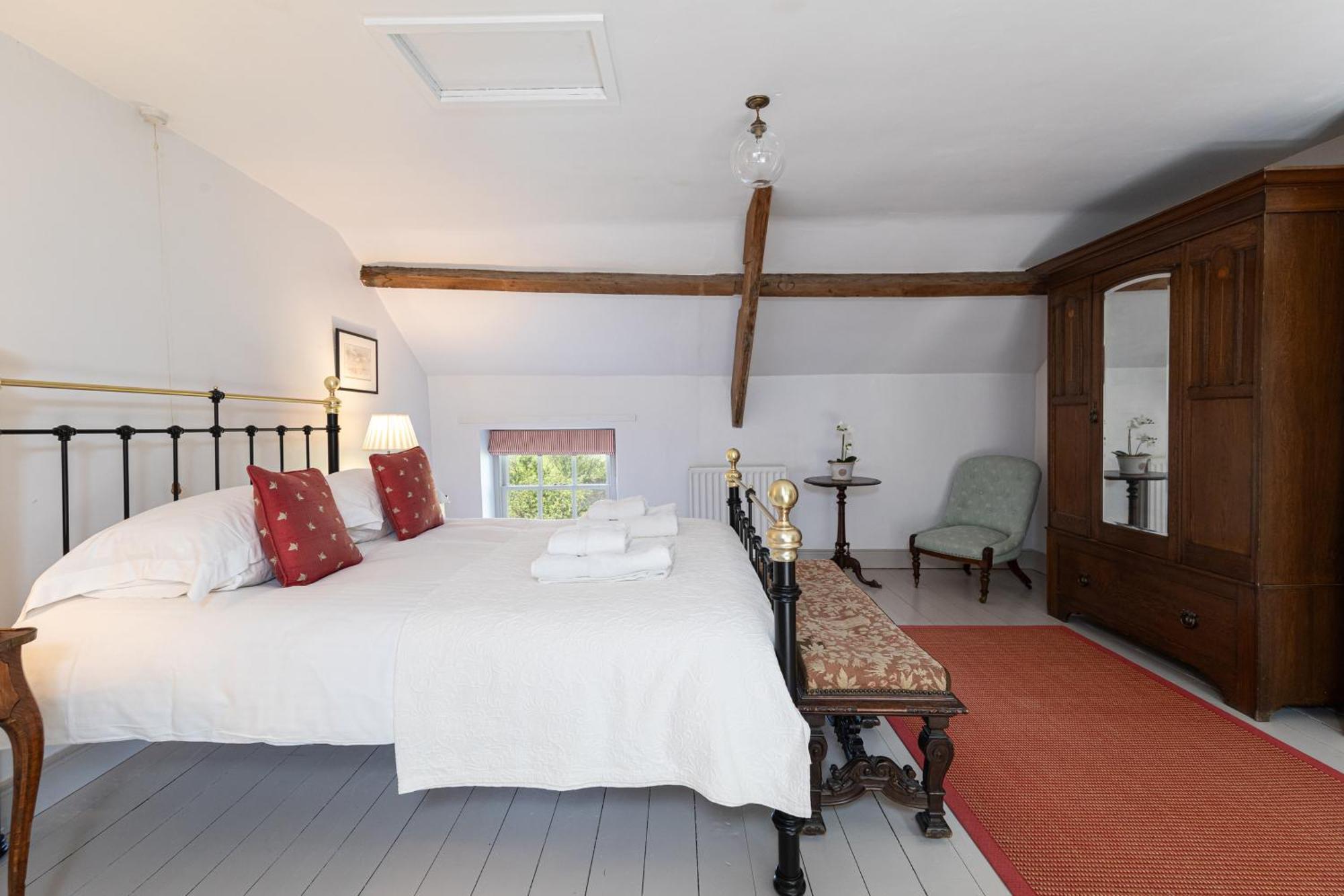 Holiday home Charming Georgian Coach House
