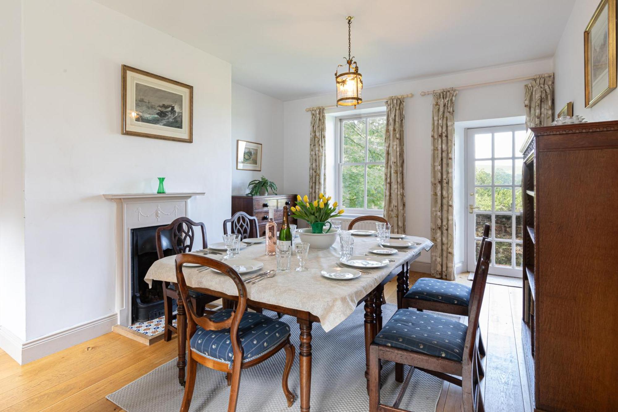 Charming Georgian Coach House Holiday home