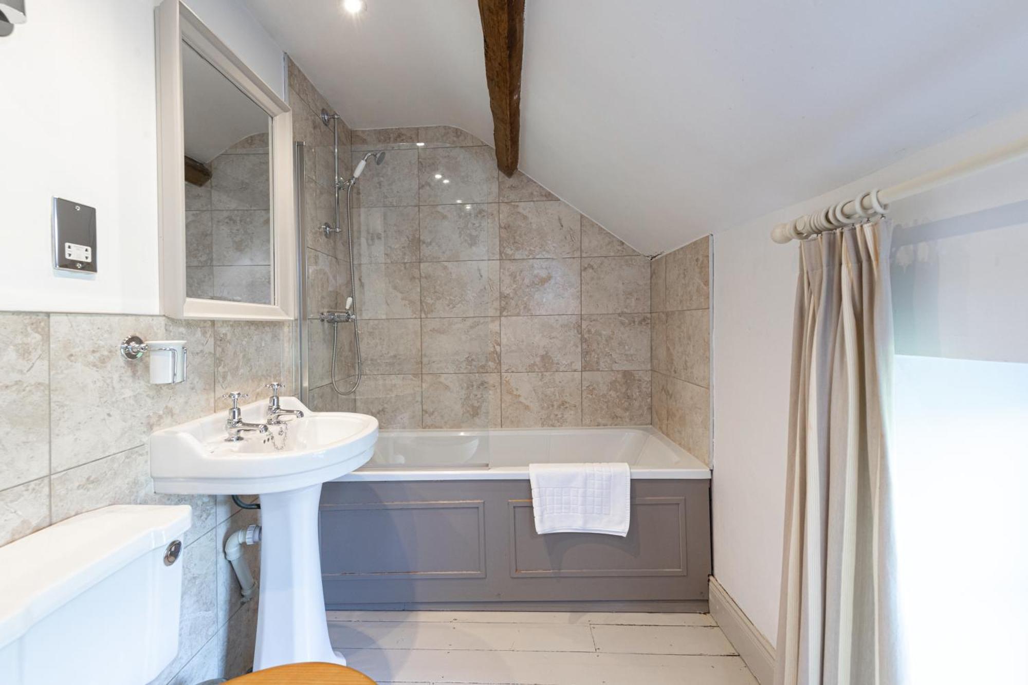 Charming Georgian Coach House *