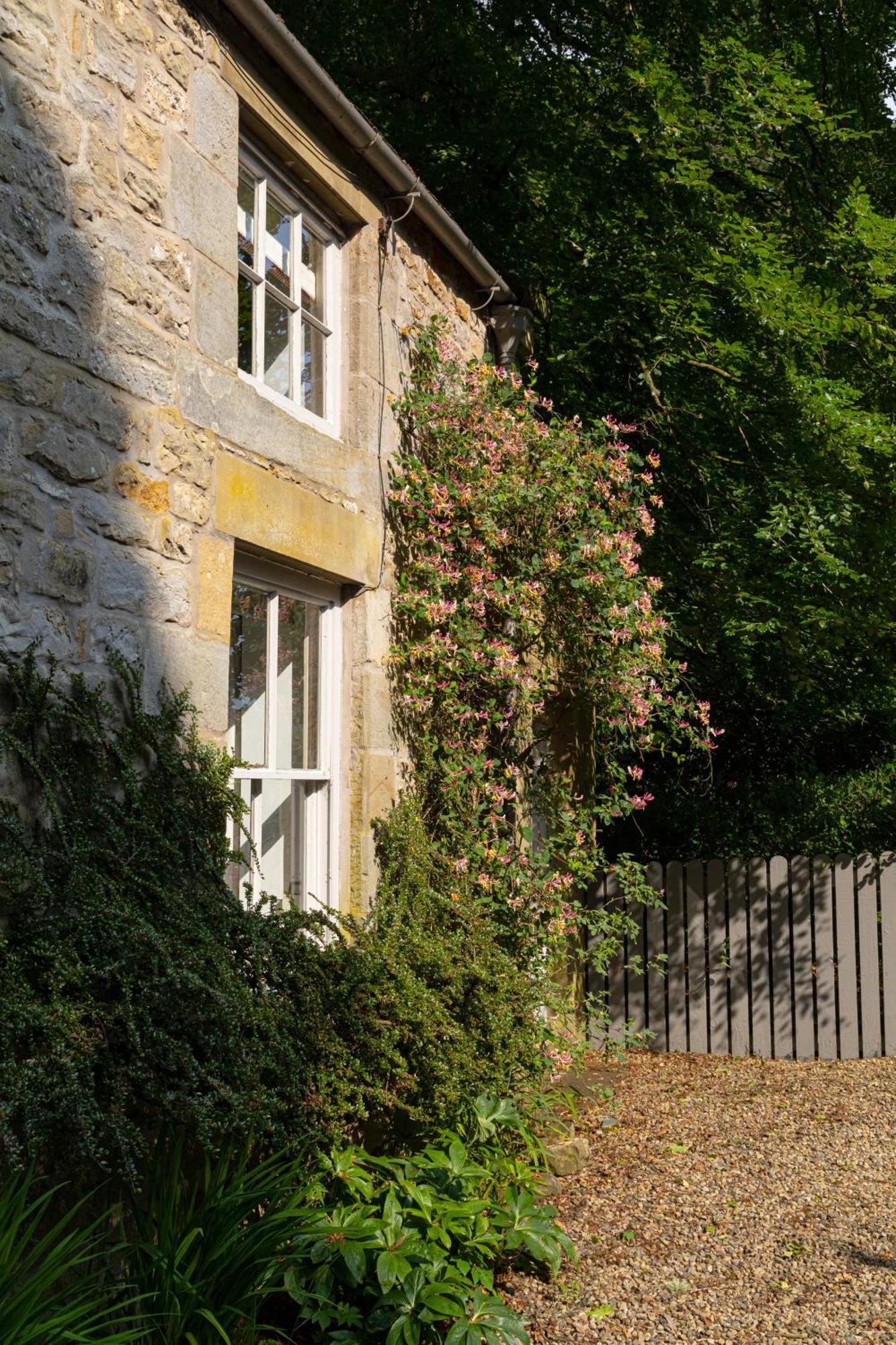 Holiday home Charming Georgian Coach House