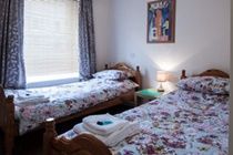The Coach And Horses 2*