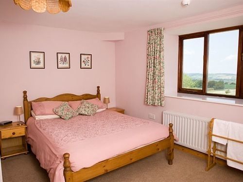 Rye Hill Farm 4*