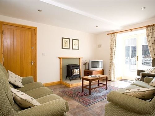 Rye Hill Farm 4*