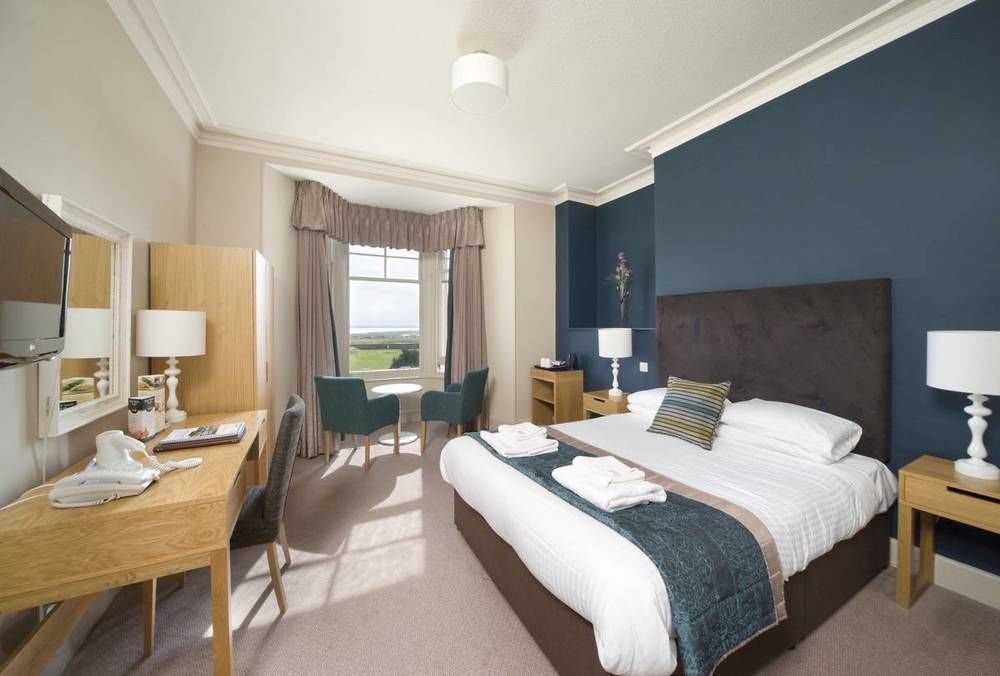 George Hotel 3*