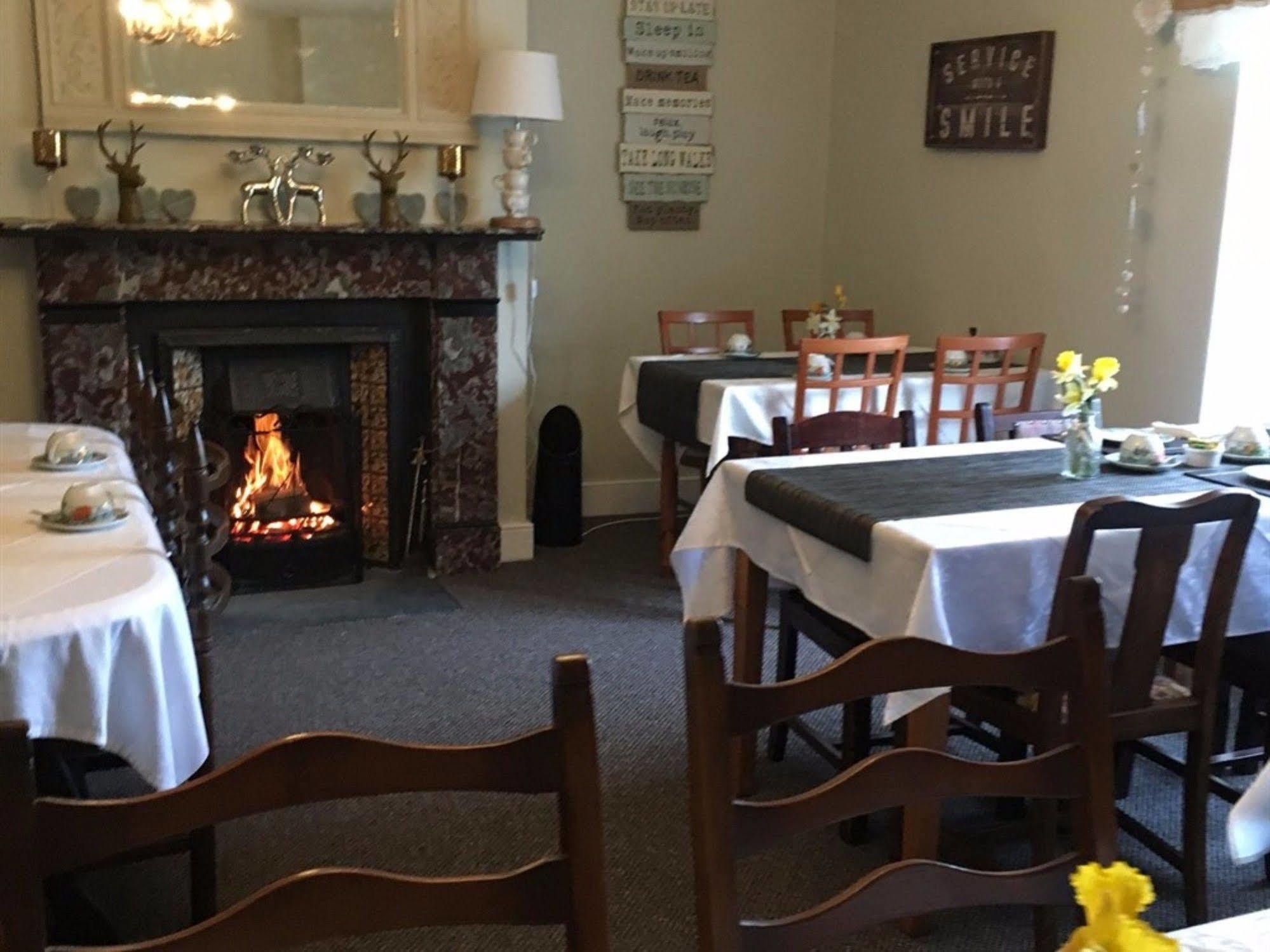 Hotel Simonburn Tearooms